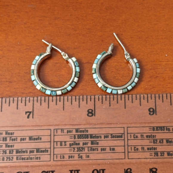 🎇2/$15🎇 Beaded Hoops Silvertone aqua turquoise - Picture 6 of 6